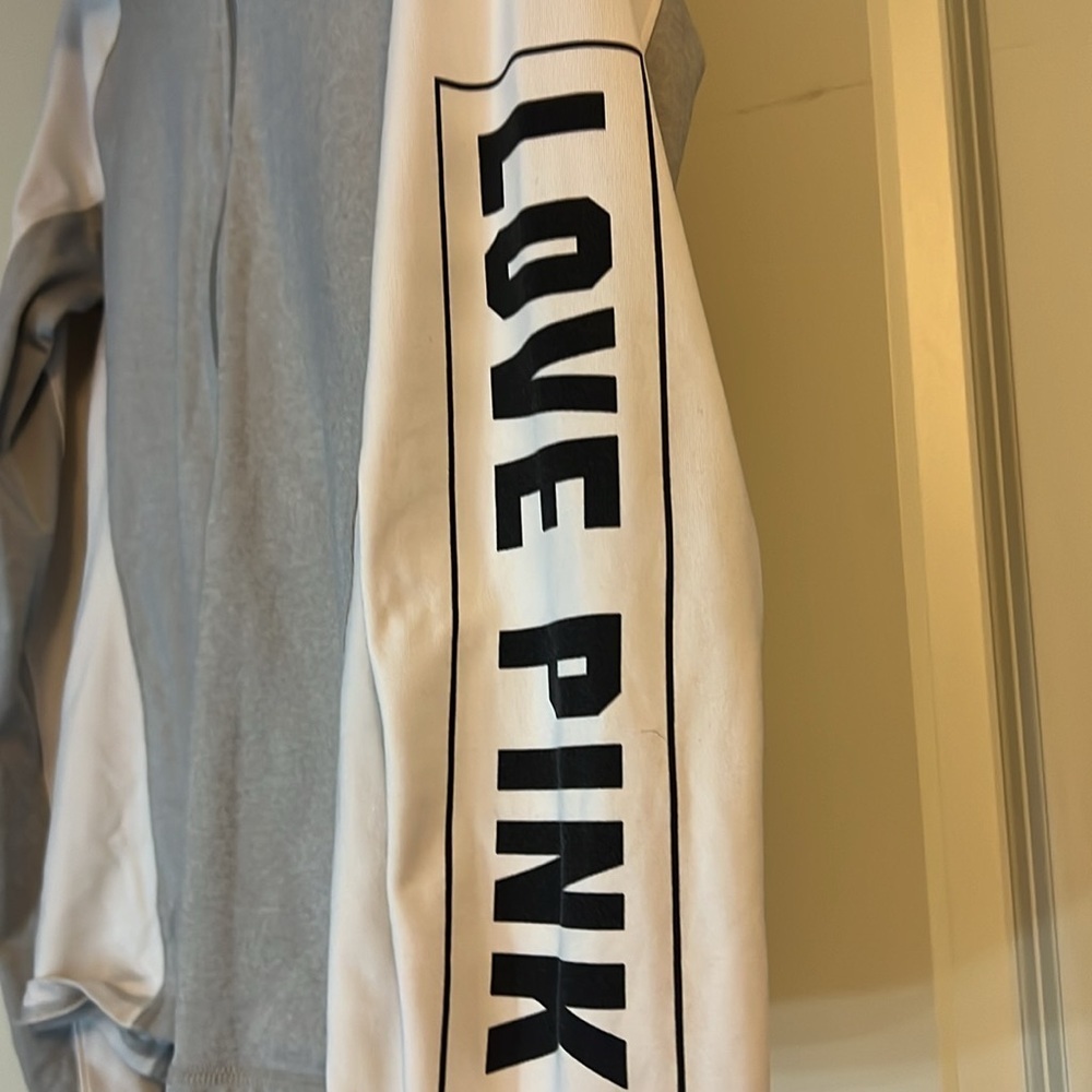 PINK Victoria's Secret Women's Gray and White Long Sleeve Top - Picture 3 of 6